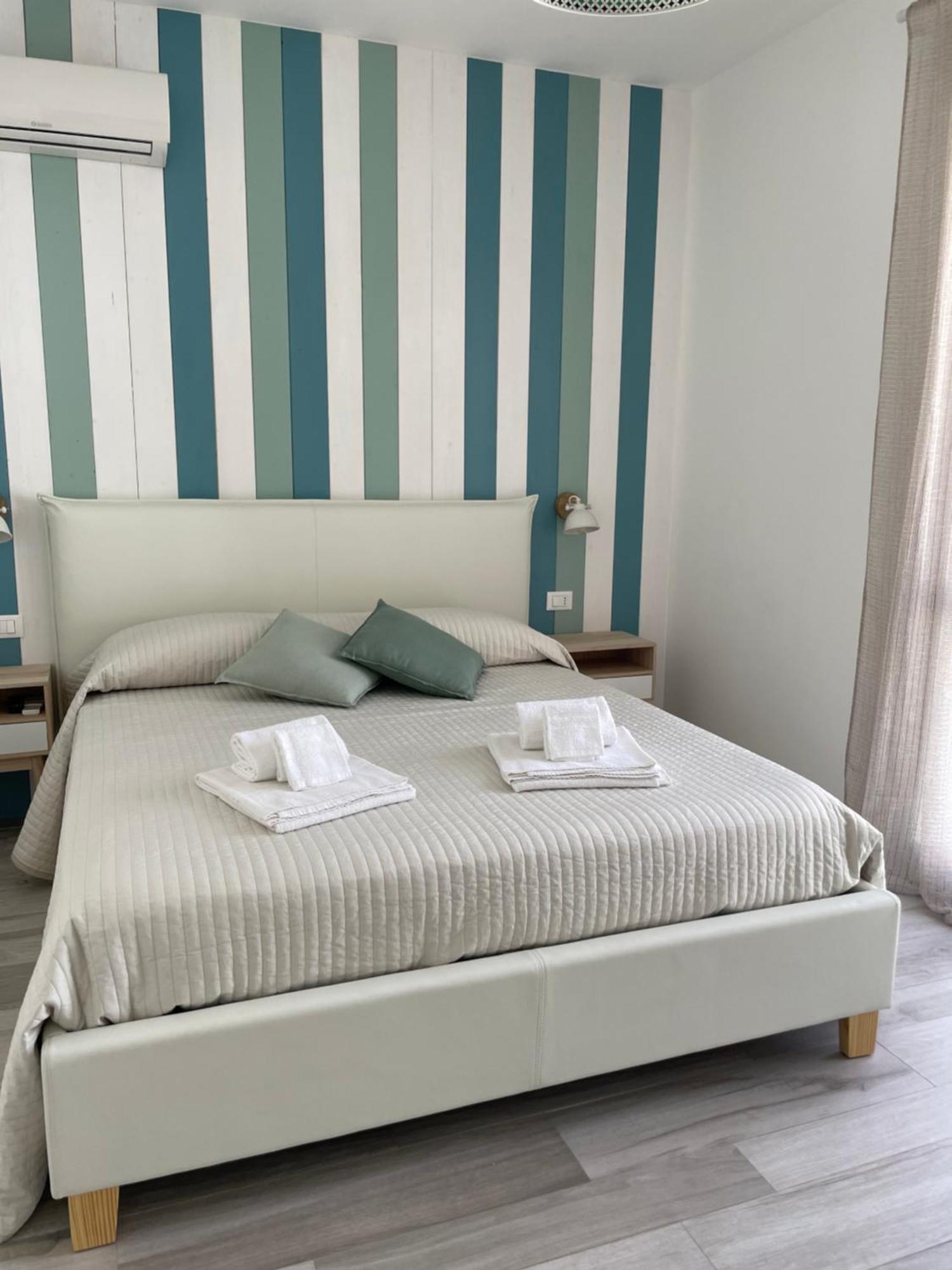 Cala Azzurra Macari Bed And Breakfast And Holidays House Εξωτερικό φωτογραφία
